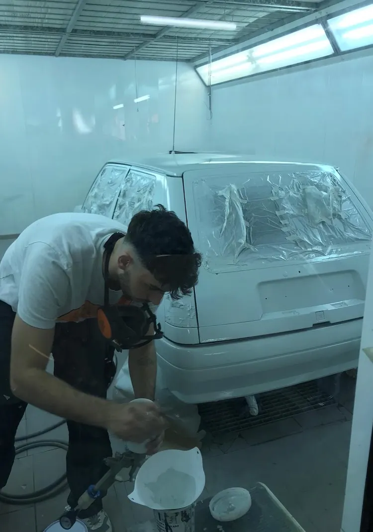 Pintando en la cabina al horno